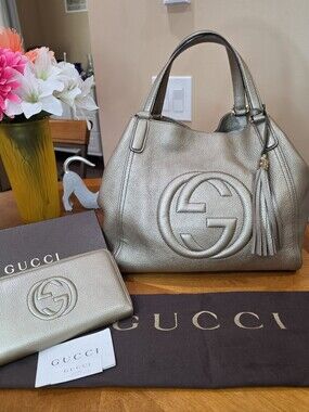 Gucci Soho Hobo Pewter With Matching Zip Around Wallet